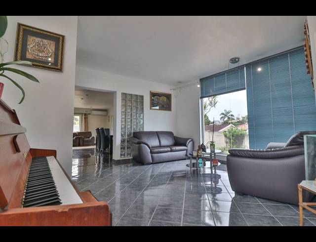 5 BEDROOM HOUSE SOLD IN MALVERN
